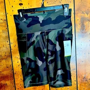 Old Navy Powersoft Bike Shorts - NEW